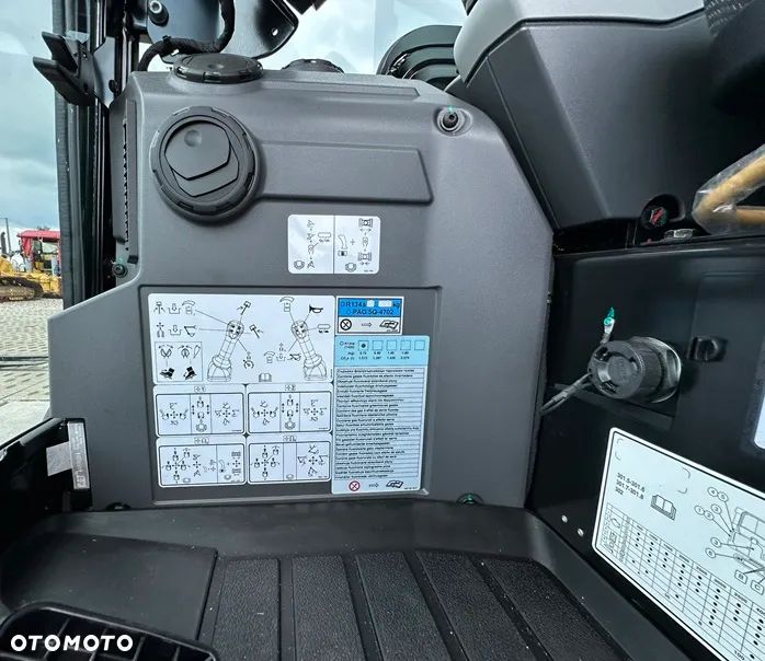 Caterpillar 301.8 GWARANCJA FABRYCZNA 3 LATA - 33