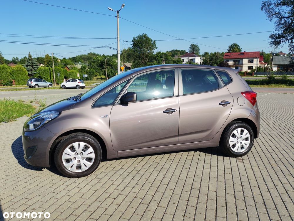 Hyundai ix20 1.4 blue Comfort - 8
