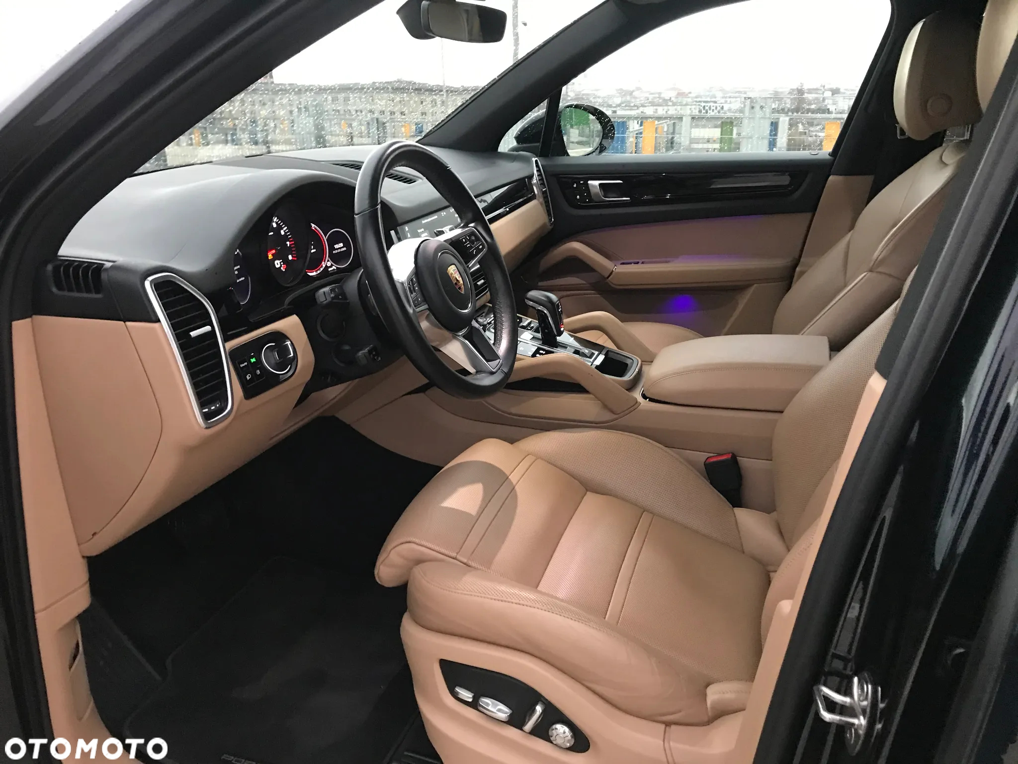 Porsche Cayenne - 19
