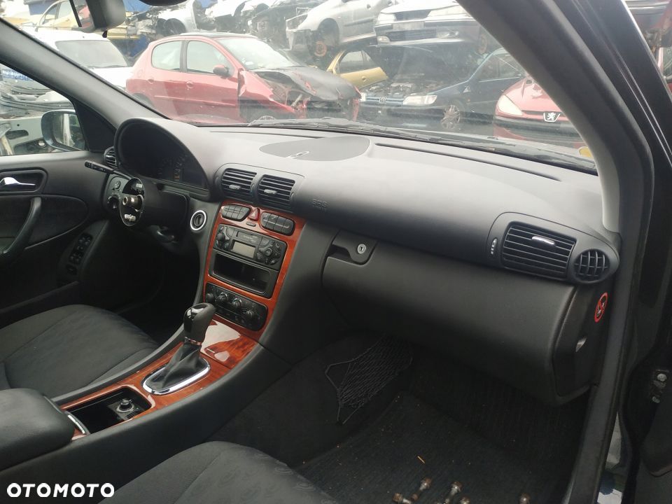 Mercedes w203 DESKA konsola kokpit +poduszki +pasy