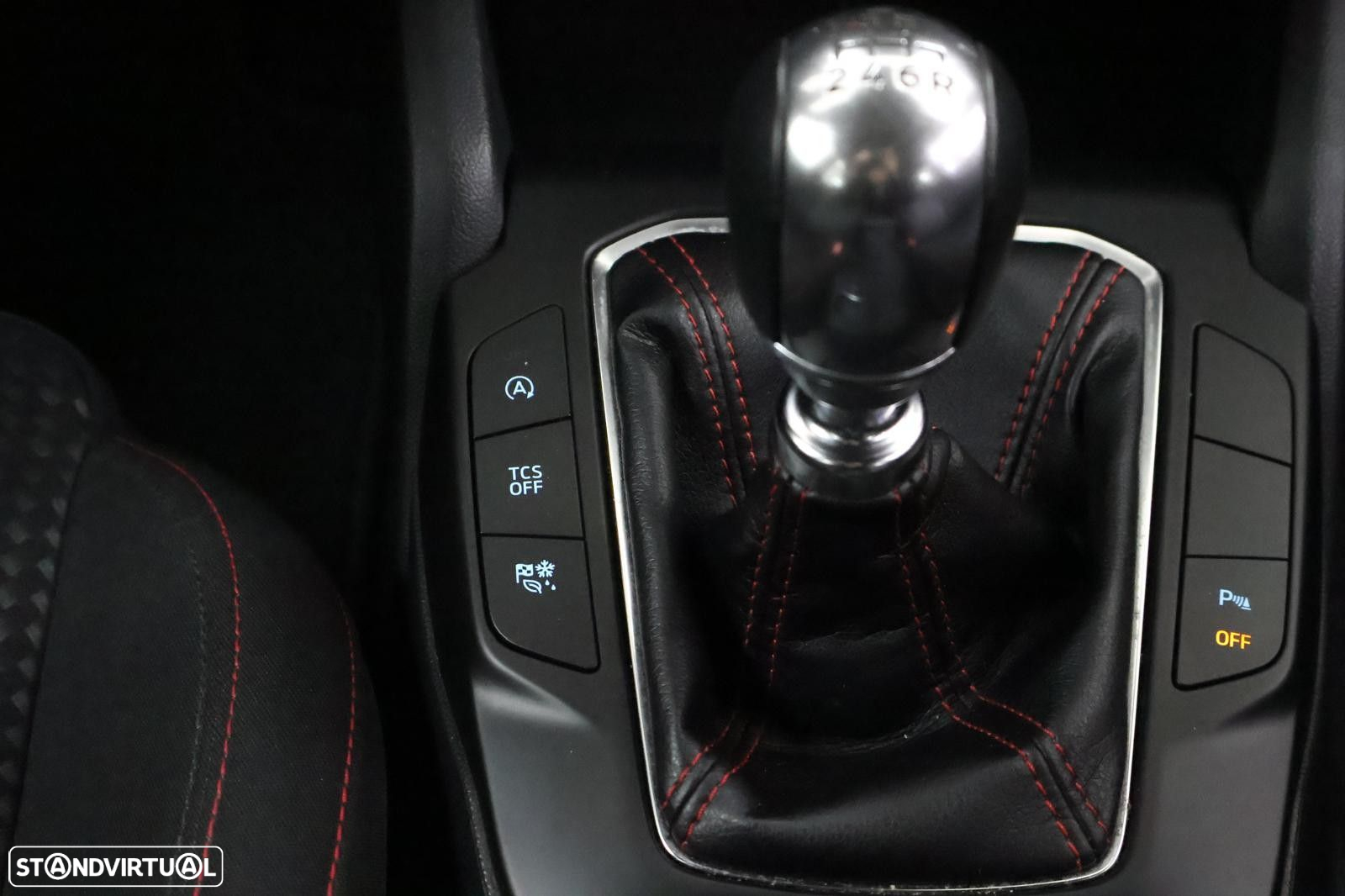 Ford Focus SW 1.0 EcoBoost MHEV ST-Line - 25