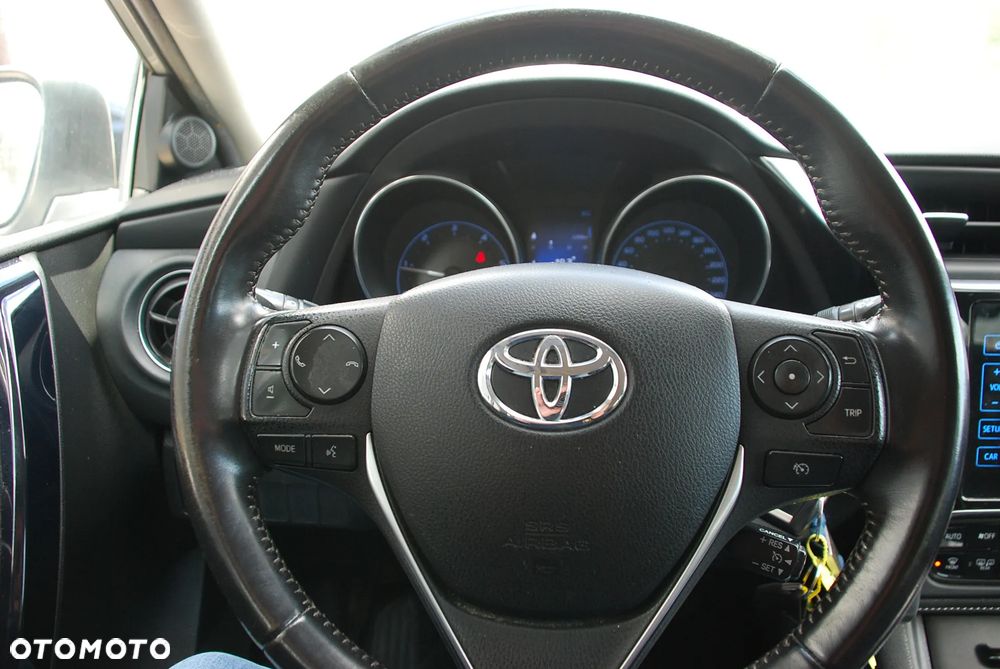Toyota Auris 1.6 D-4D Edition-S - 10