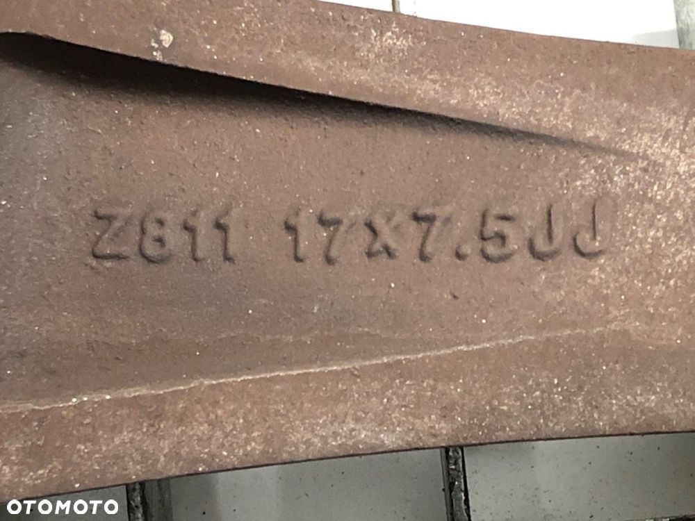 FELGA ALUMINIOWA KOMPLET 17 7,5J 5X112 ET 45  57,1  VW PASSAT B6 (3C2) 2005 - 2010  3C8601025A - 11