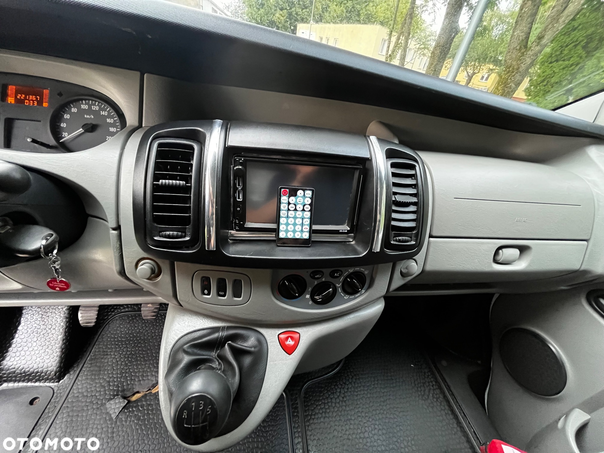Opel Vivaro - 18