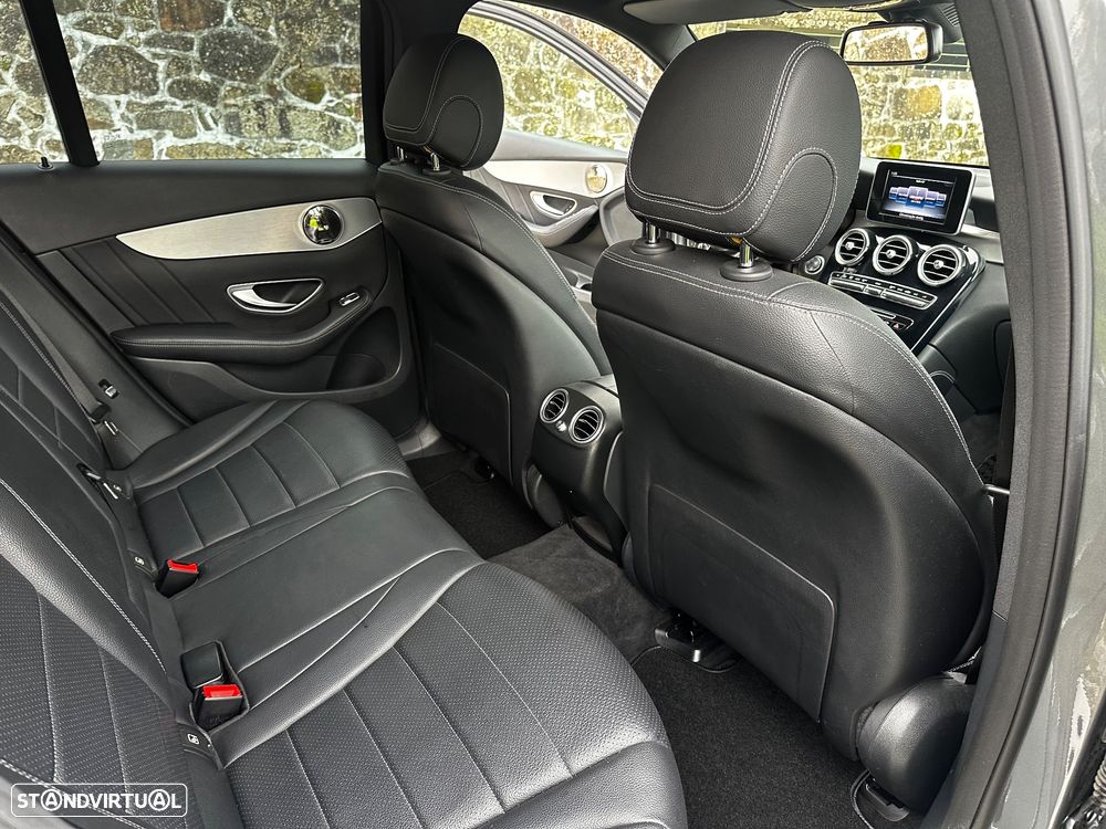 Mercedes-Benz GLC 220 d 4Matic 9G-TRONIC AMG Line - 30