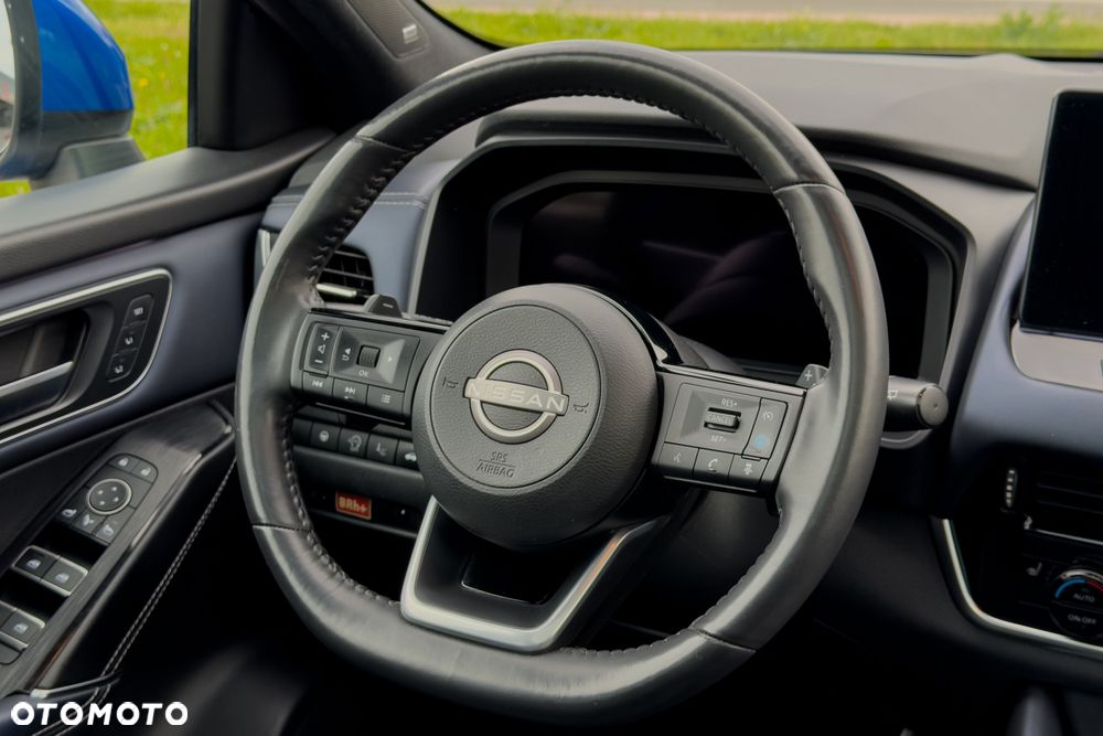 Nissan Qashqai 1.3 DIG-T MHEV 4x4 Tekna+ Xtronic - 12