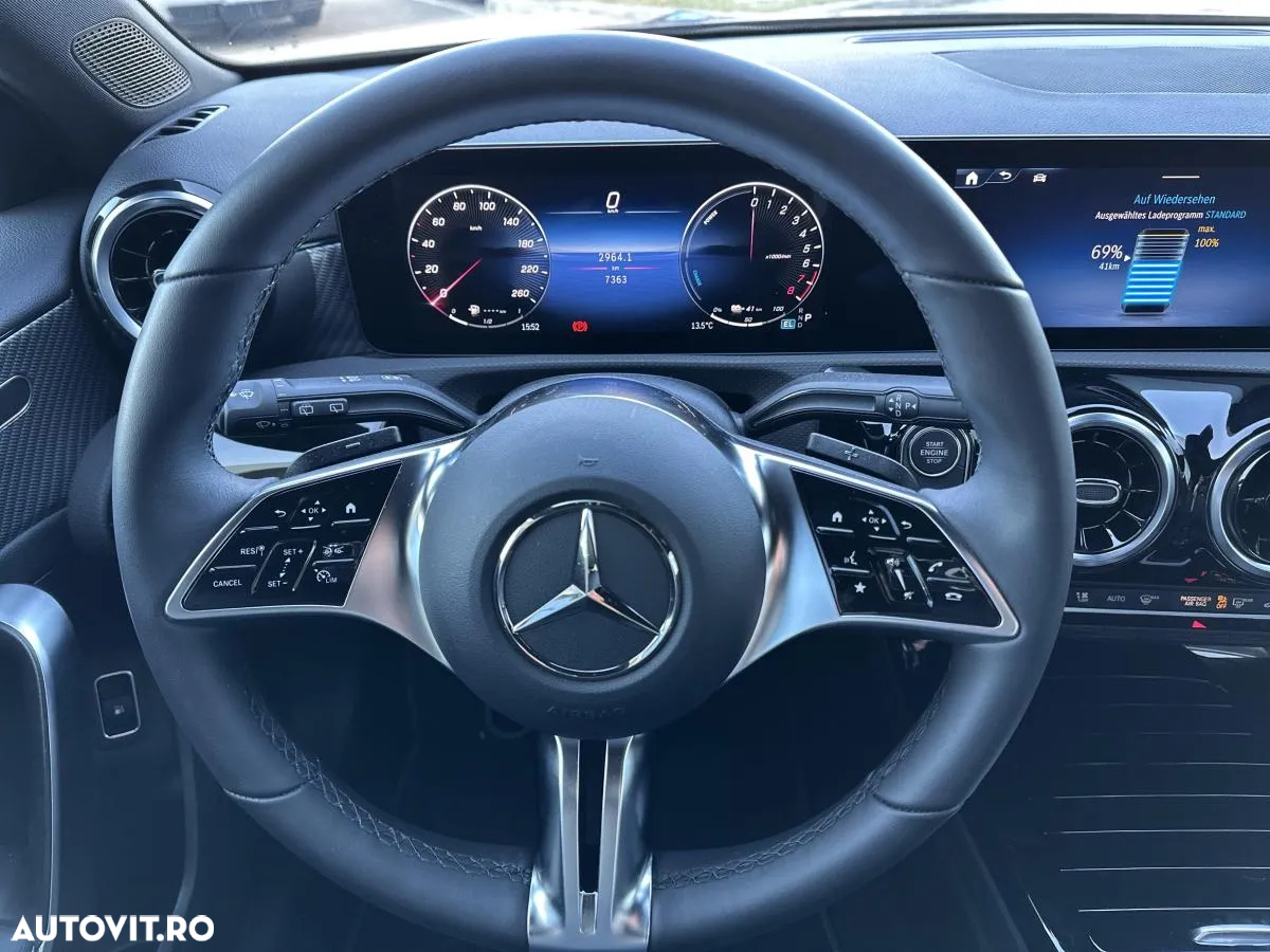 Mercedes-Benz A 200 MHEV 7G-DCT - 11