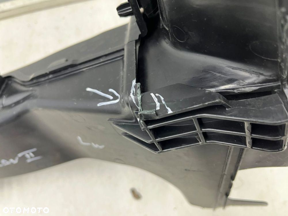 Kanał powietrza Porsche Macan II 95c 24r.- lewa osłona chłodnicy kierownica powietrza zderzaka - 4