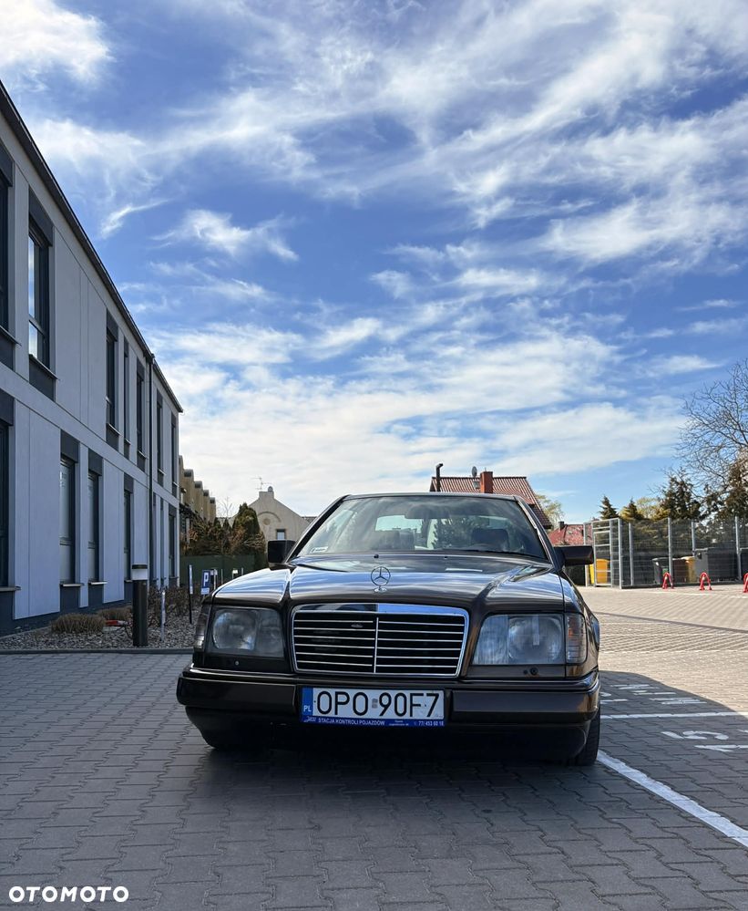 Mercedes-Benz W124 (1984-1993) - 18