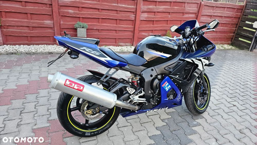 Yamaha R6 - 4