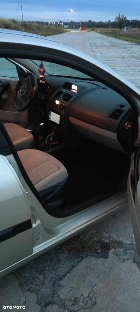 Renault Megane - 8