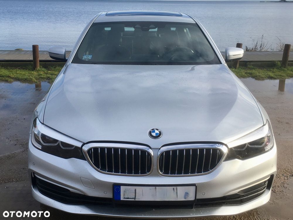 BMW Seria 5 540i GPF xDrive Luxury Line - 35