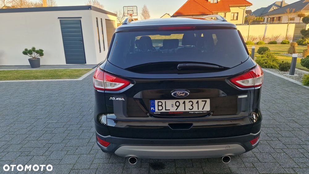 Ford Kuga 1.5 EcoBoost 2x4 Titanium - 5