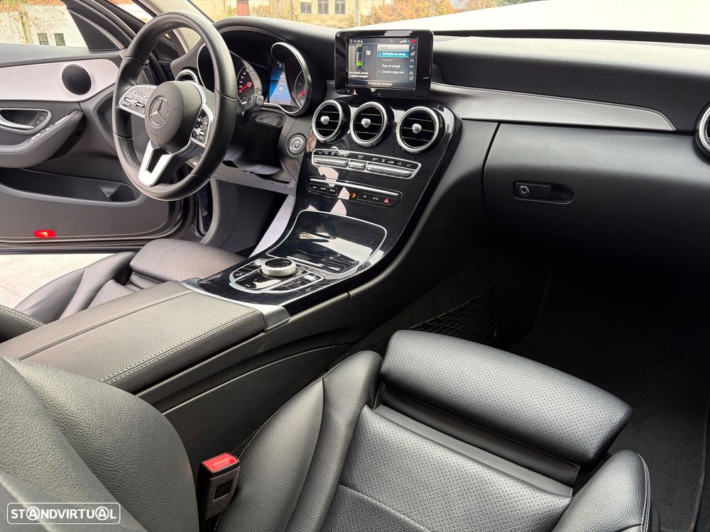 Mercedes-Benz C 300 de Avantgarde - 24