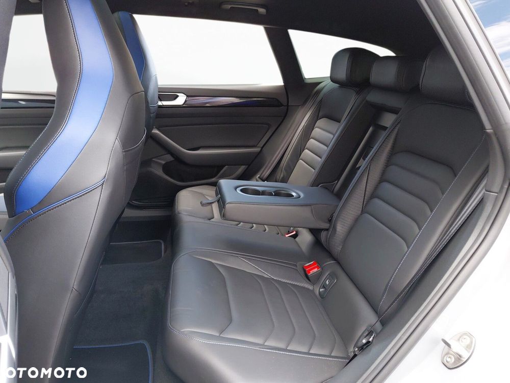 Volkswagen Arteon 2.0 TSI 4Motion R DSG - 11
