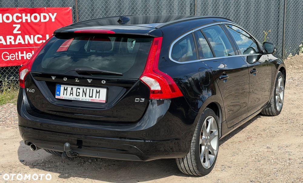 Volvo V60 D3 Drive-E Momentum - 28