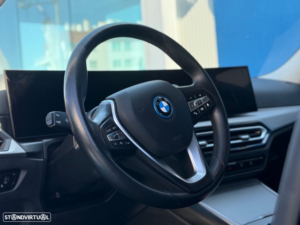 BMW 320 e Corporate Edition Auto - 13