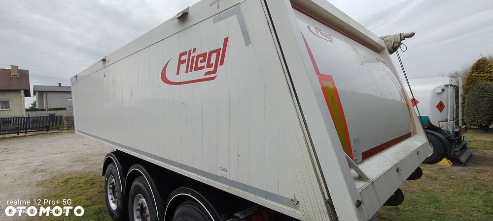Fliegl Naczepa Fliegl 27 m. Waga 4580 - 8