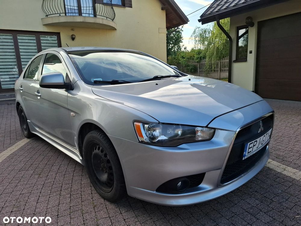 Mitsubishi Lancer - 1