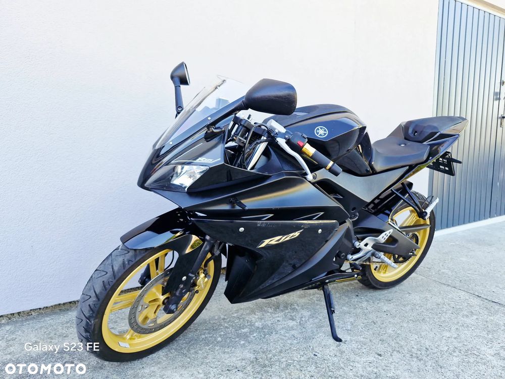 Yamaha YZF - 20