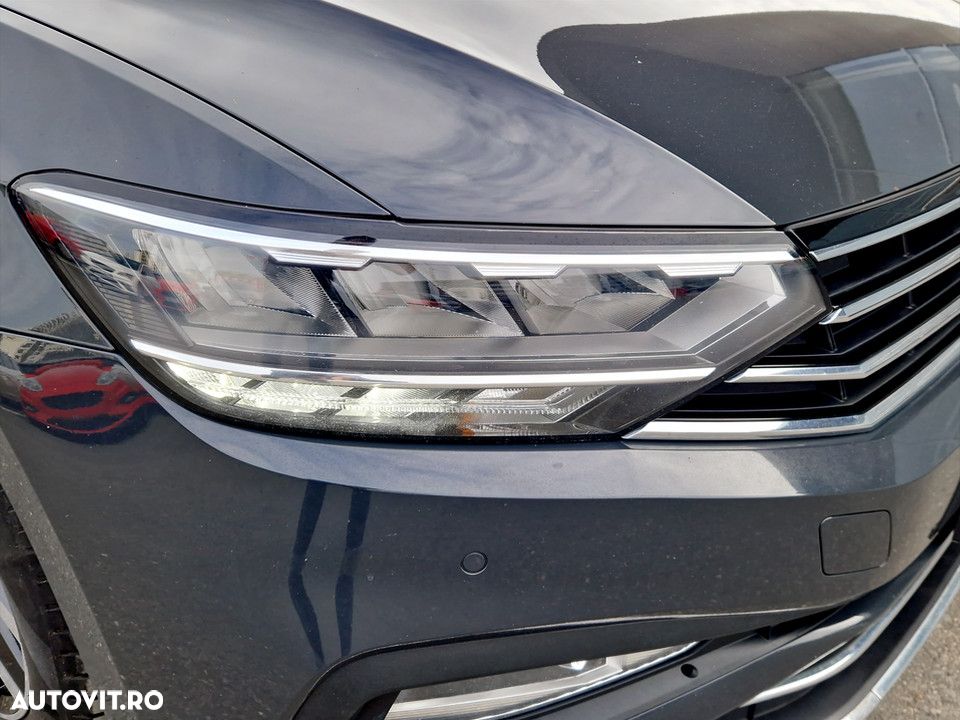 Volkswagen Passat 2.0 TDI DSG Highline - 9