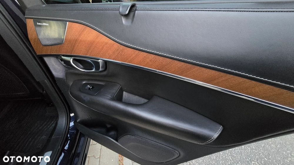 Volvo XC 90 D5 AWD Inscription 7os - 37