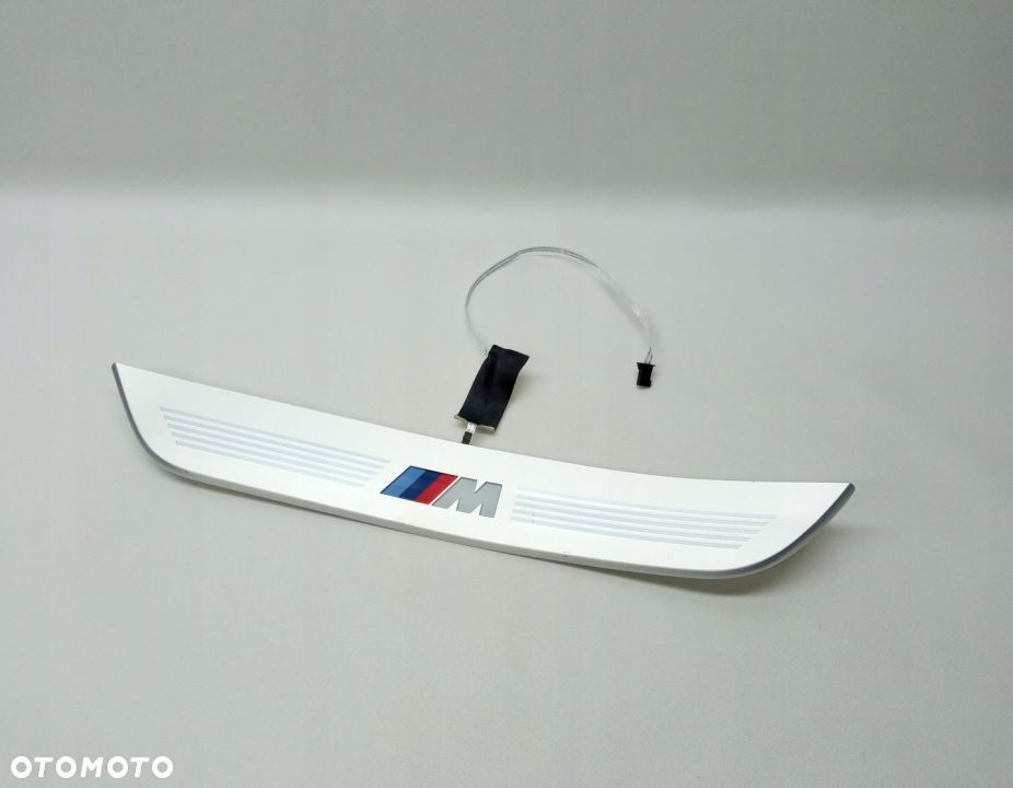 LISTWA PROGOWA LEWY TYŁ BMW G11 8061043 LED M - 1