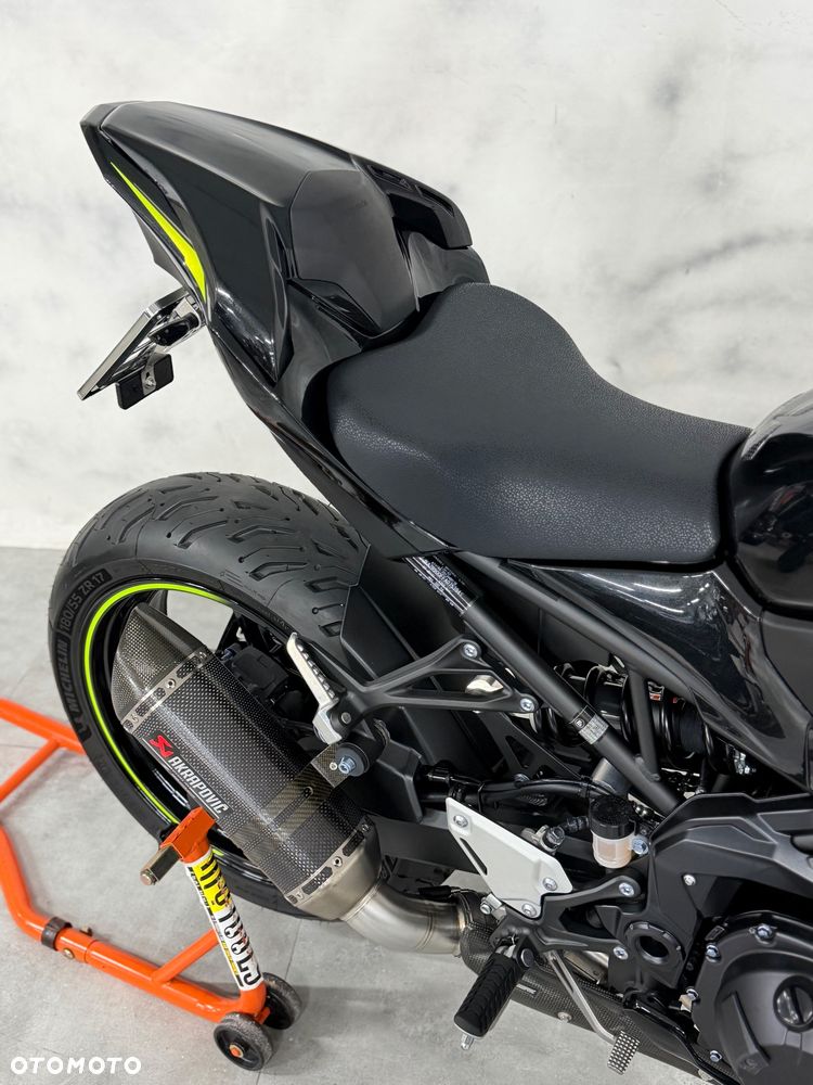 Kawasaki Z 900 - 13