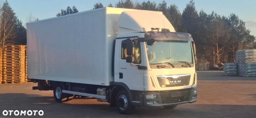 MAN TGL 8.220 - 1