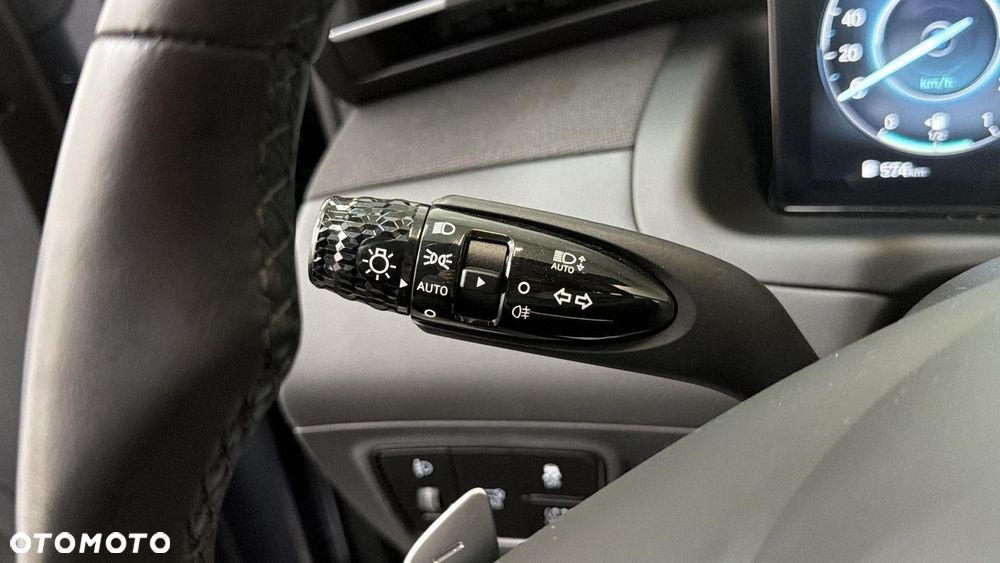 Hyundai Tucson 1.6 T-GDi HEV Modern 2WD - 28