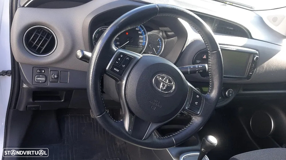 Toyota Yaris 1.5 HSD Comfort - 5
