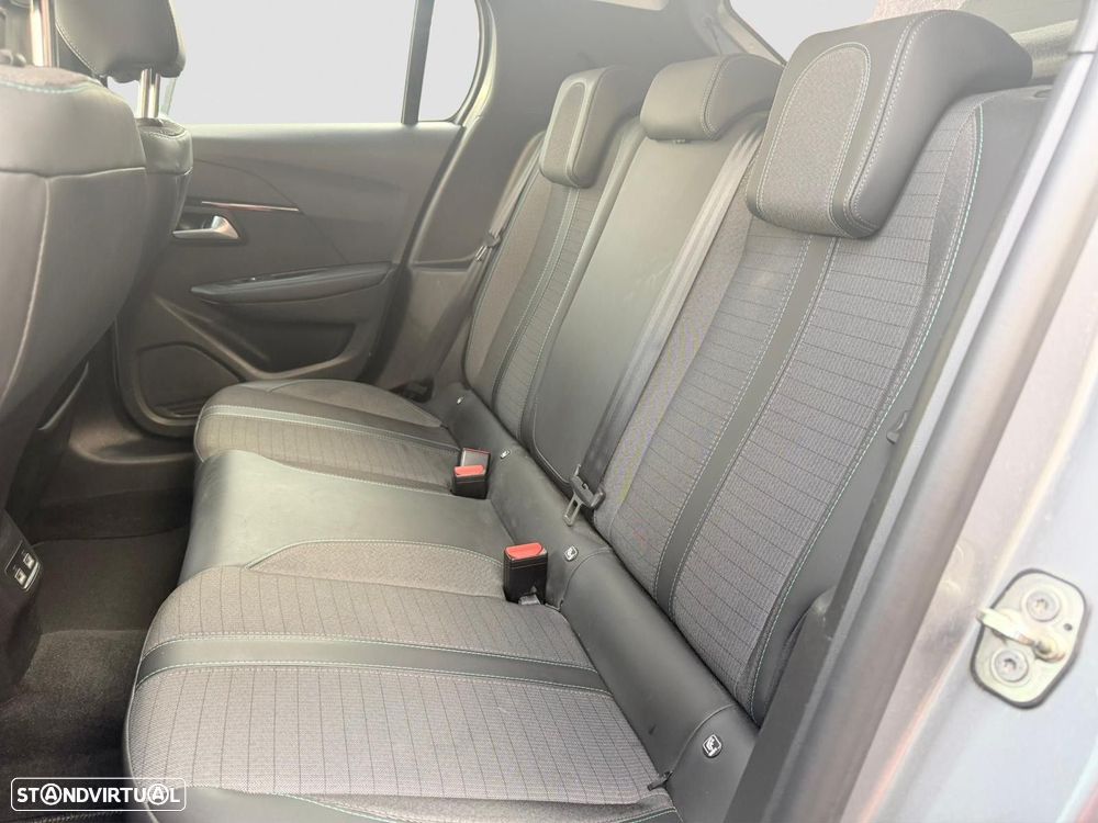 Peugeot 208 1.2 PureTech Allure - 12