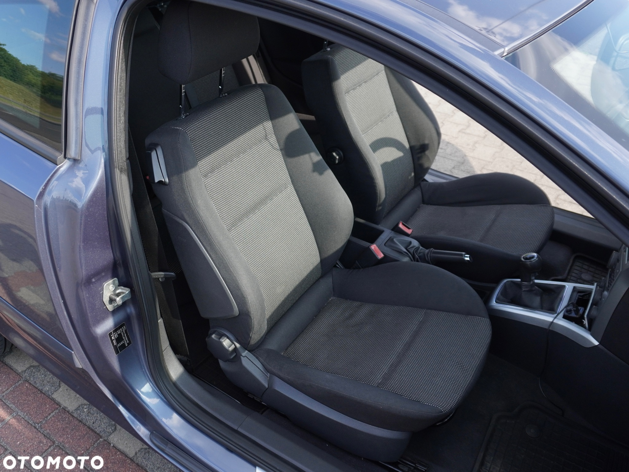 Opel Astra GTC 1.8 Sport - 19