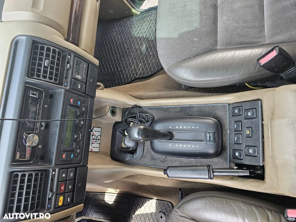 Land Rover Discovery - 10