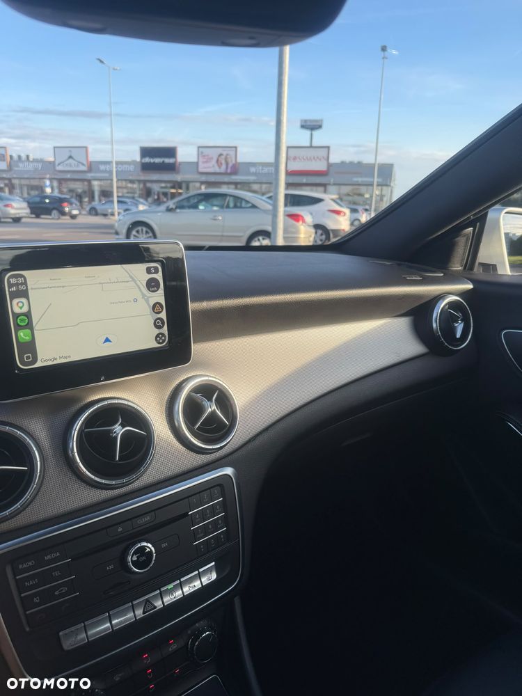 Mercedes-Benz CLA 180 7G-DCT AMG Line - 18