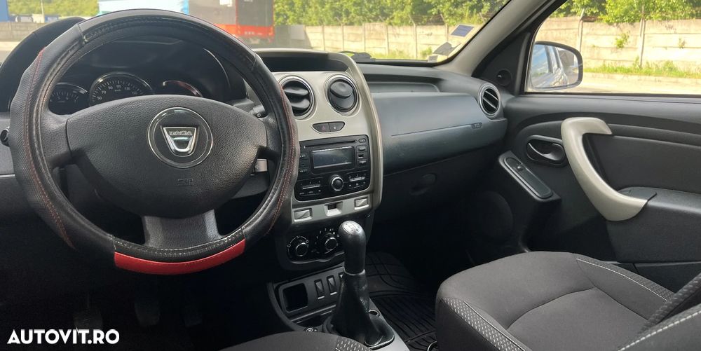 Dacia Duster 1.6 4x2 Ambiance - 9