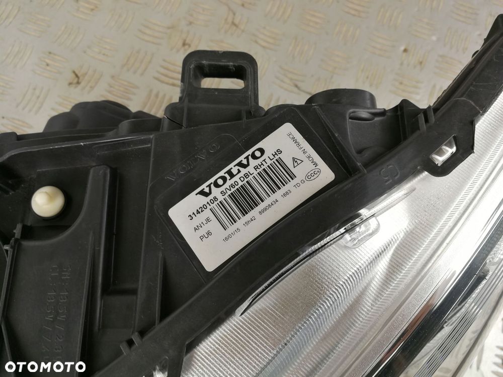 lampa reflektor lewy lewa przód przednia XENON VOLVO V60 I LIFT 2013-18 EU - 7
