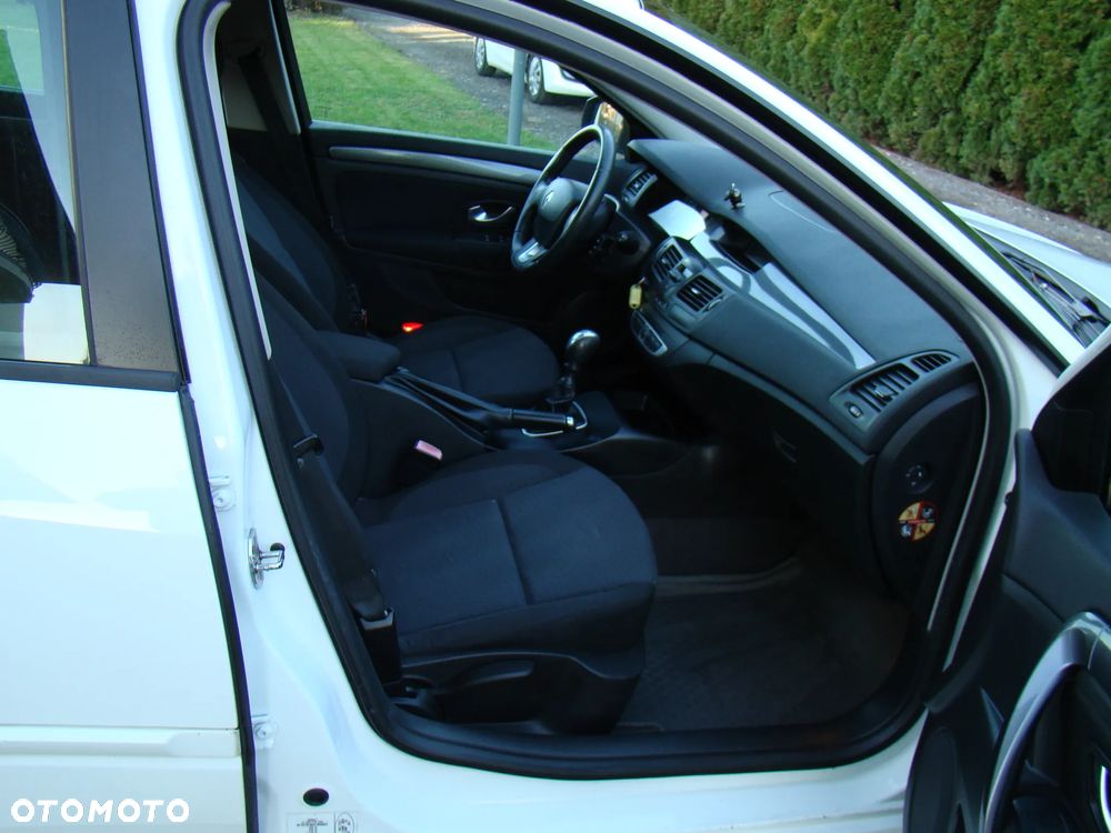 Renault Laguna 2.0 16V 140 Emotion - 25