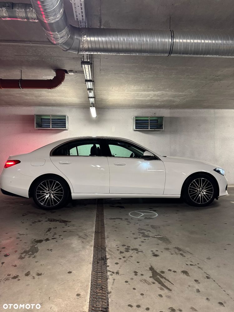 Mercedes-Benz Klasa C 180 9G-TRONIC - 4