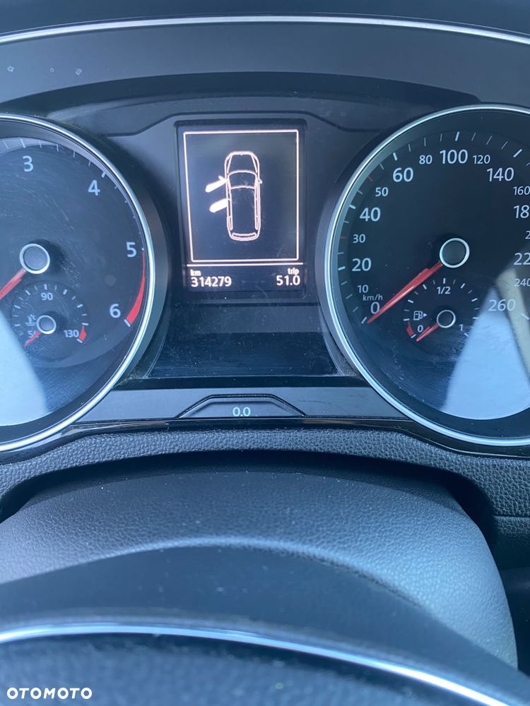 Volkswagen Passat 2.0 TDI BMT Trendline DSG7 - 14