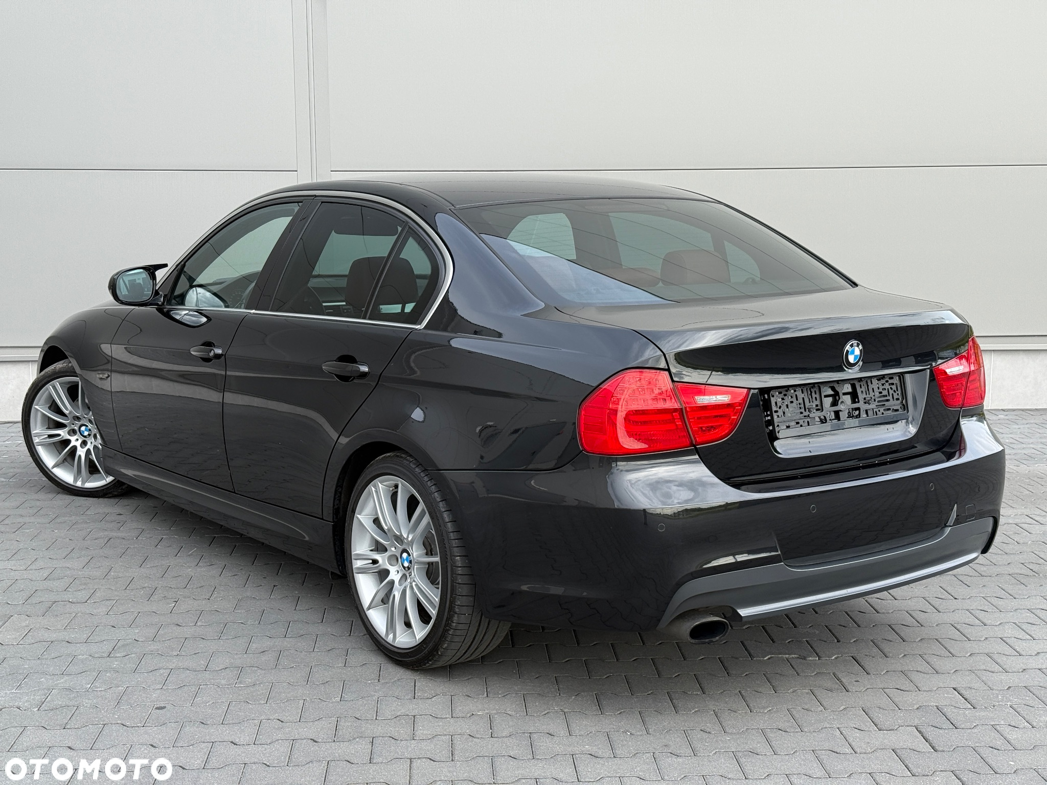 BMW Seria 3 320i - 5