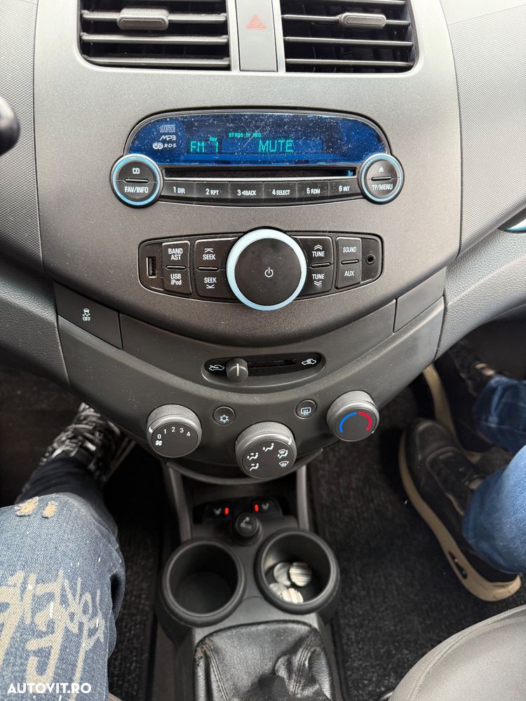 Chevrolet Spark 1.0 - 7