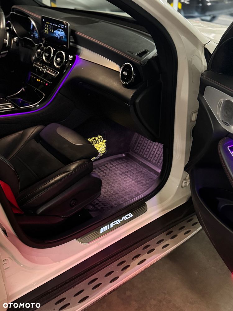 Mercedes-Benz GLC - 21