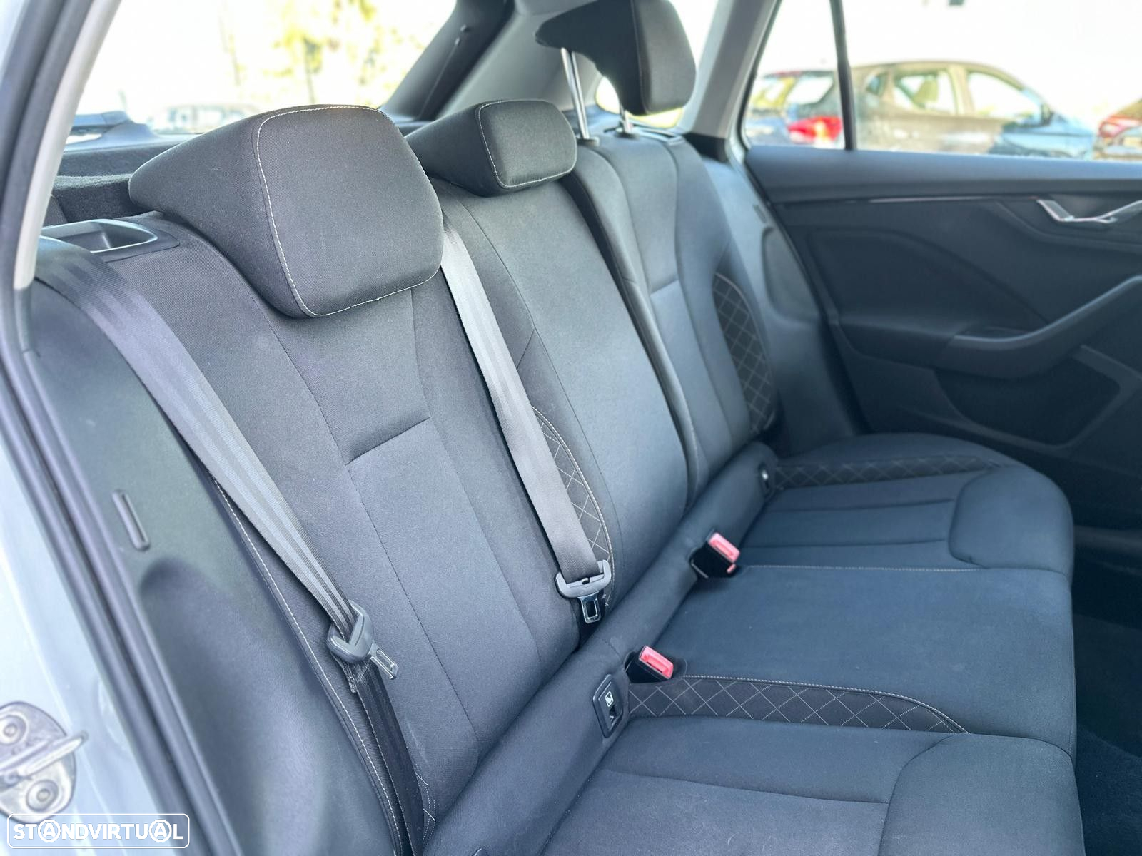 Skoda Kamiq 1.0 TSI DSG - 5