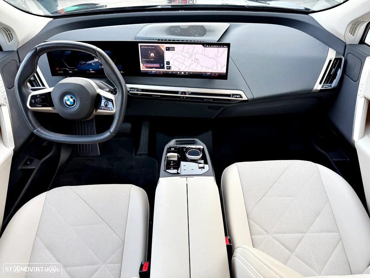 BMW iX xDrive 40 - 9