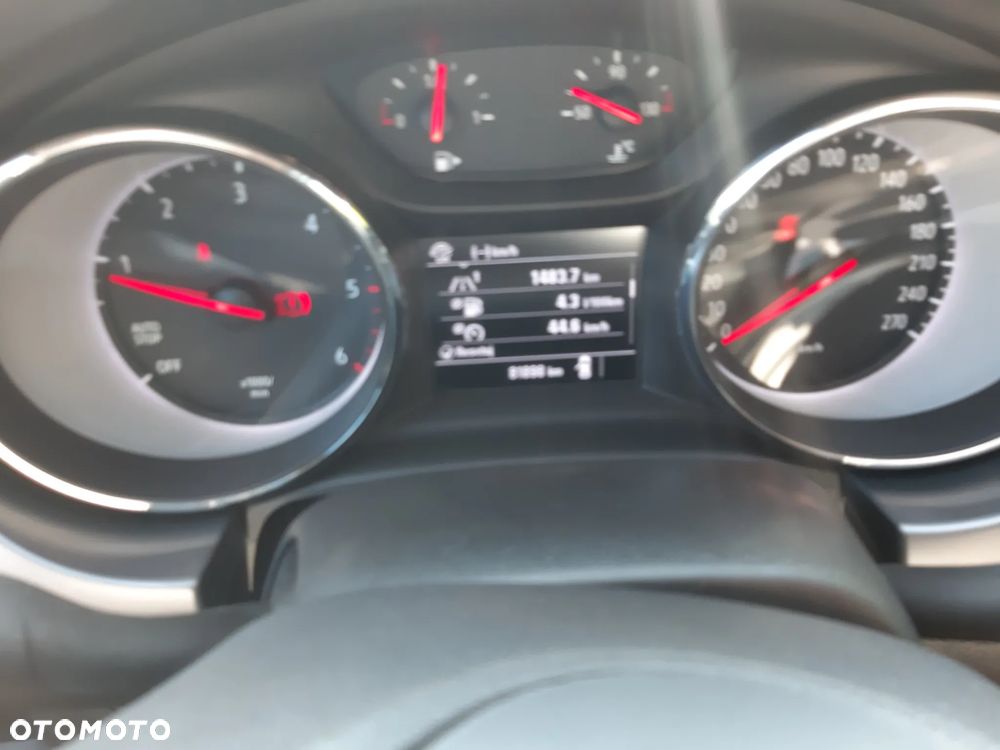 Opel Astra 1.6 CDTI Enjoy S&S - 9