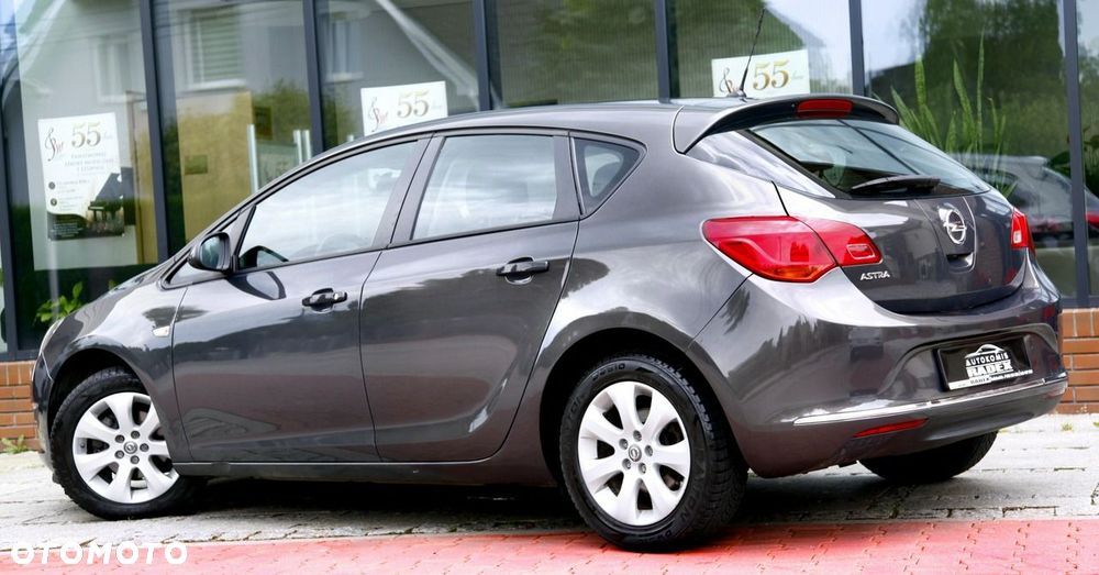 Opel Astra 1.4 T Enjoy - 10