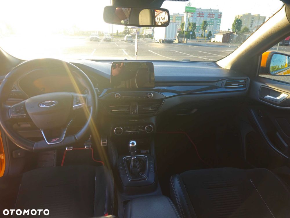 Ford Focus - 7