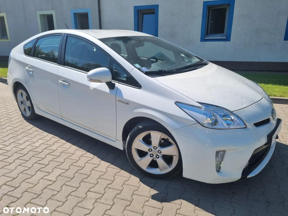Toyota Prius (Hybrid) Executive - 1