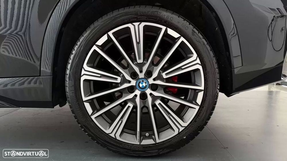 BMW iX1 eDrive20 Pack Desportivo M Pro - 18